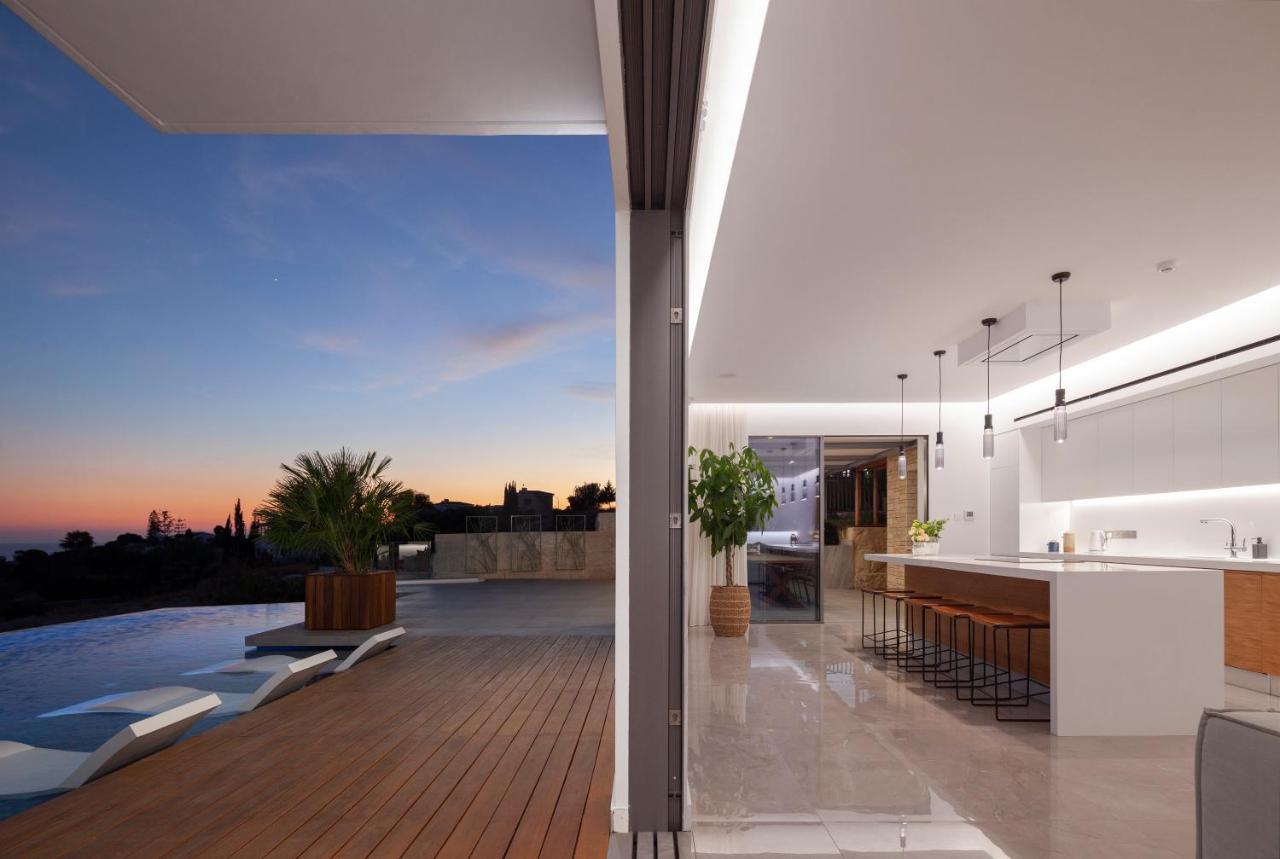 Villa Euphoria Paphos ภายนอก รูปภาพ