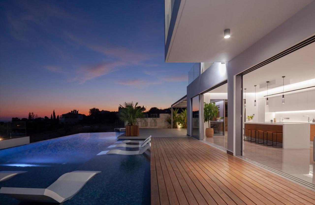Villa Euphoria Paphos ภายนอก รูปภาพ